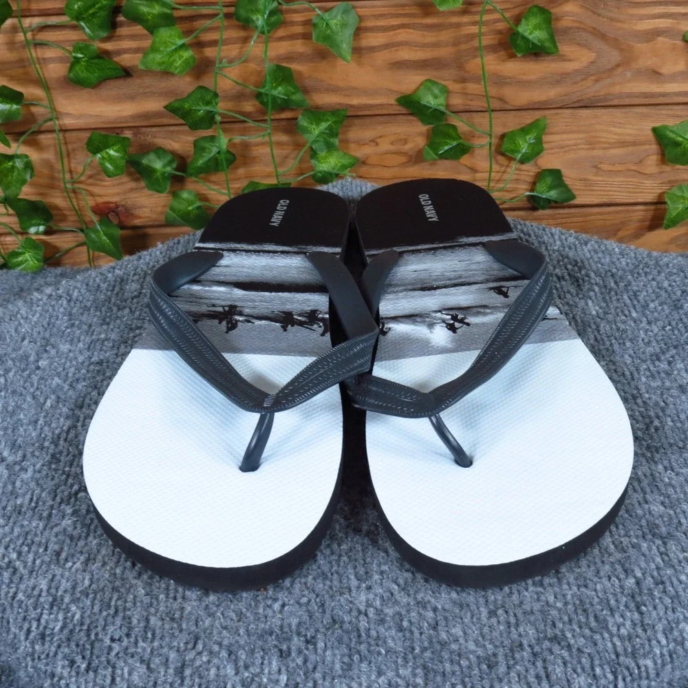 Old Navy Graphic Men‎ Flip Flops Size 12-13 Beach Pool Sandals Black White Surf